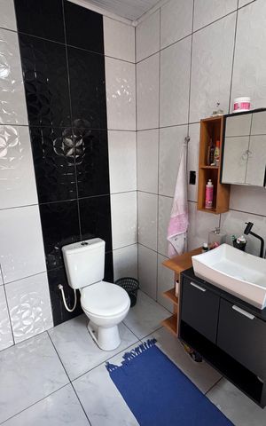 Casa à venda com 90m², 2 quartos e 2 vagas Casa à venda com 90m², 2 quartos e 2 vagasBanheiro