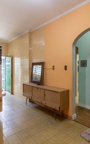 Casa à venda com 250m², 3 quartos e 3 vagas Casa à venda com 250m², 3 quartos e 3 vagasCozinha