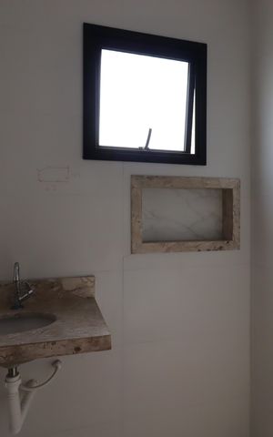 Apartamento à venda com 90m², 2 quartos e 1 vagaBanheiro da Suíte 2