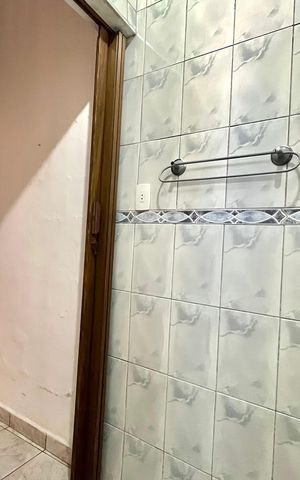 Casa à venda com 100m², 4 quartos e 1 vaga Casa à venda com 100m², 4 quartos e 1 vagaEdícula