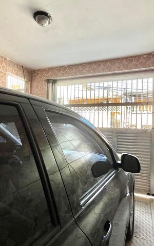 Casa à venda com 100m², 4 quartos e 1 vaga Casa à venda com 100m², 4 quartos e 1 vagaGaragem
