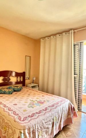 Casa à venda com 100m², 4 quartos e 1 vaga Casa à venda com 100m², 4 quartos e 1 vagaQuarto 1