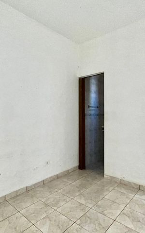 Casa à venda com 100m², 4 quartos e 1 vaga Casa à venda com 100m², 4 quartos e 1 vagaEdícula