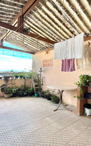Casa à venda com 100m², 4 quartos e 1 vaga Casa à venda com 100m², 4 quartos e 1 vagaChurrasqueira