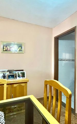 Casa à venda com 100m², 4 quartos e 1 vaga Casa à venda com 100m², 4 quartos e 1 vagaSala de Jantar