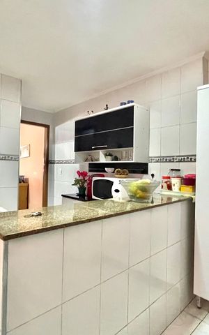 Casa à venda com 100m², 4 quartos e 1 vaga Casa à venda com 100m², 4 quartos e 1 vagaCozinha