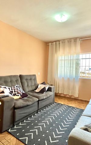 Casa à venda com 100m², 4 quartos e 1 vaga Casa à venda com 100m², 4 quartos e 1 vagaSala