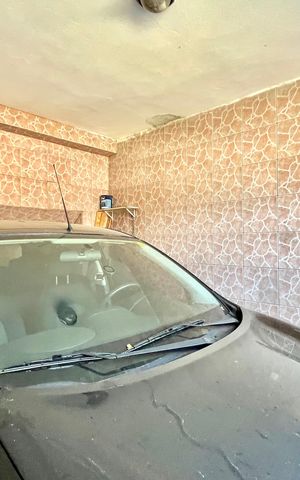 Casa à venda com 100m², 4 quartos e 1 vaga Casa à venda com 100m², 4 quartos e 1 vagaGaragem