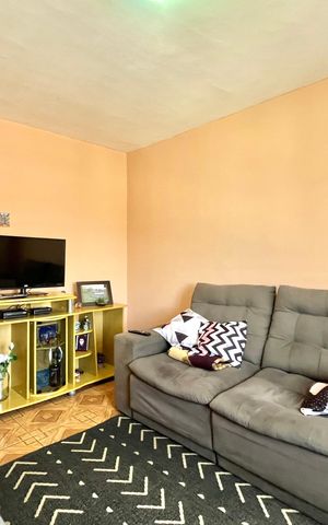 Casa à venda com 100m², 4 quartos e 1 vaga Casa à venda com 100m², 4 quartos e 1 vagaSala