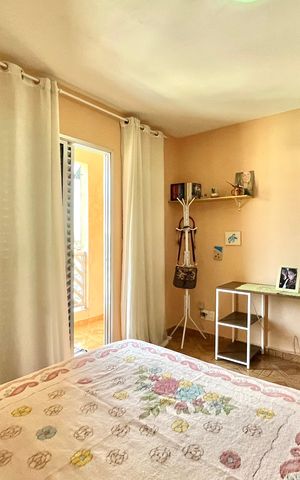 Casa à venda com 100m², 4 quartos e 1 vaga Casa à venda com 100m², 4 quartos e 1 vagaQuarto 1