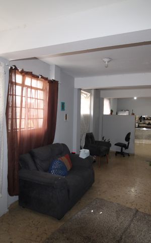 Casa à venda com 316m², 6 quartos e 2 vagasCasa 3 - Sala