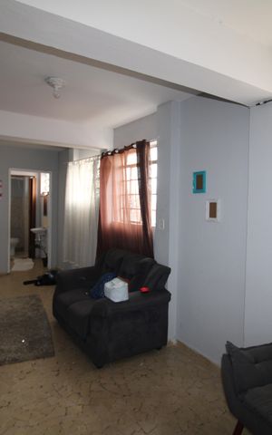Casa à venda com 316m², 6 quartos e 2 vagasCasa 3 - Sala