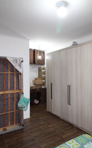 Casa à venda com 316m², 6 quartos e 2 vagasQuarto 1