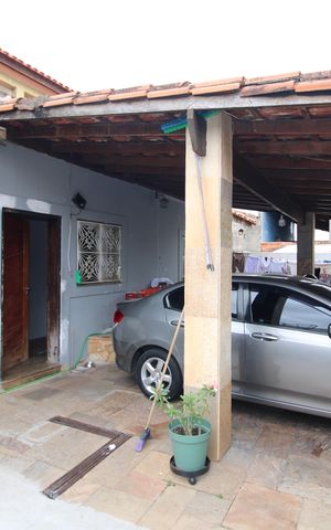 Casa à venda com 316m², 6 quartos e 2 vagasGaragem