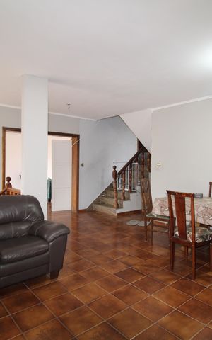 Casa à venda com 316m², 6 quartos e 2 vagasSala