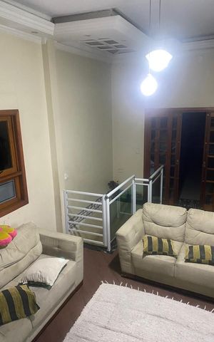 Casa à venda com 160m², 7 quartos e 1 vaga Casa à venda com 160m², 7 quartos e 1 vagaSala