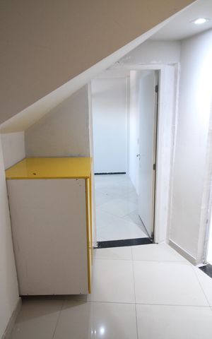 Apartamento à venda com 200m², 3 quartos e 2 vagasCopa