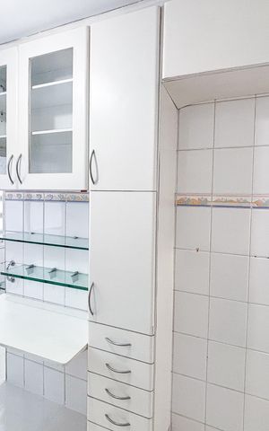 Apartamento para alugar com 58m², 2 quartos e sem vagaCozinha