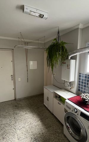 Apartamento à venda com 198m², 4 quartos e 3 vagasÁrea de Serviço