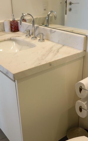 Apartamento à venda com 66m², 2 quartos e 1 vaga Apartamento à venda com 66m², 2 quartos e 1 vagaBanheiro Social