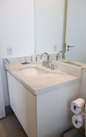 Apartamento à venda com 66m², 2 quartos e 1 vaga Apartamento à venda com 66m², 2 quartos e 1 vagaBanheiro da Suíte 2