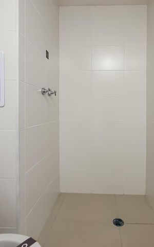 Studio à venda com 25m², 1 quarto e sem vaga Studio à venda com 25m², 1 quarto e sem vagaBanheiro