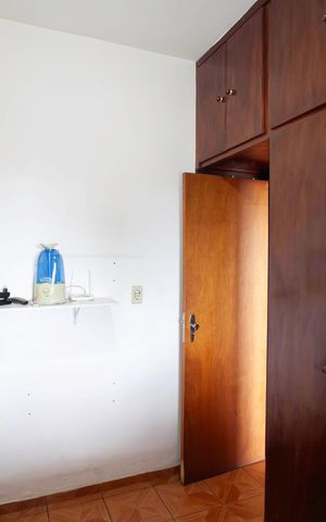 Casa à venda com 200m², 4 quartos e 4 vagas Casa à venda com 200m², 4 quartos e 4 vagasQuarto 1