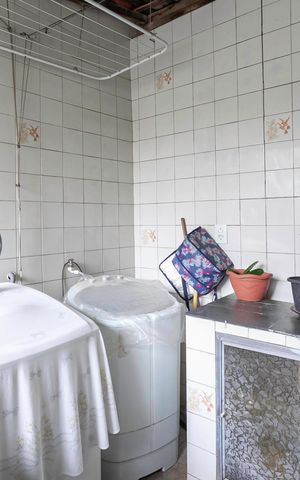 Casa à venda com 200m², 4 quartos e 4 vagas Casa à venda com 200m², 4 quartos e 4 vagasÁrea de serviço