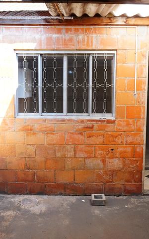 Casa para alugar com 79m², 2 quartos e 1 vagaÁrea de Serviço
