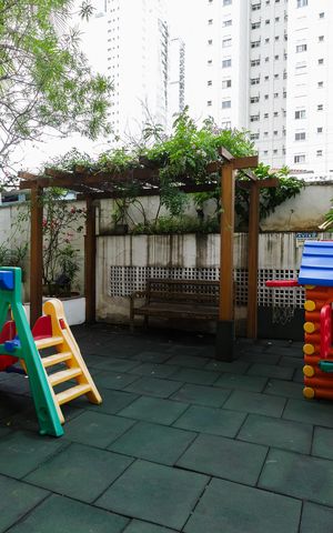 Apartamento à venda com 61m², 2 quartos e 1 vaga Apartamento à venda com 61m², 2 quartos e 1 vagaÁrea comum - Playground
