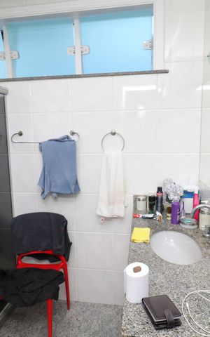 Casa à venda com 450m², 5 quartos e 4 vagasBanheiro da Suite 1