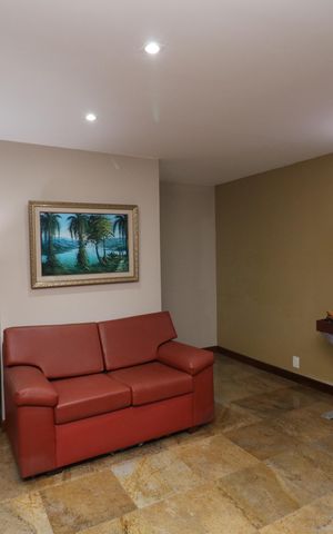 Casa à venda com 450m², 5 quartos e 4 vagasSala