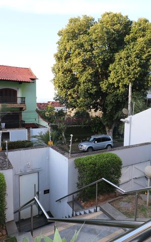 Casa à venda com 450m², 5 quartos e 4 vagasÁrea Externa