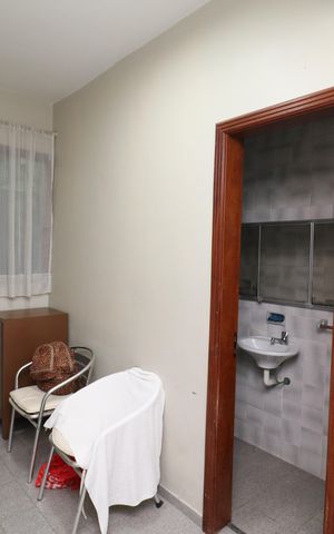 Casa à venda com 450m², 5 quartos e 4 vagasQuarto de Serviço
