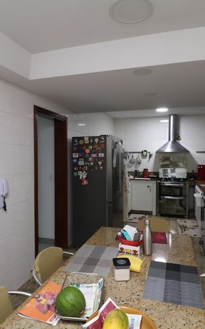 Casa à venda com 450m², 5 quartos e 4 vagasCozinha
