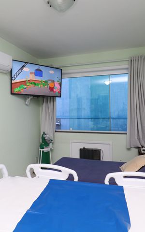 Casa à venda com 450m², 5 quartos e 4 vagasSuíte 2