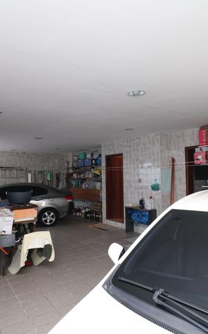 Casa à venda com 450m², 5 quartos e 4 vagasGaragem