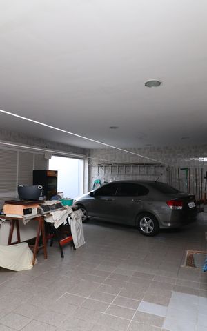 Casa à venda com 450m², 5 quartos e 4 vagasGaragem