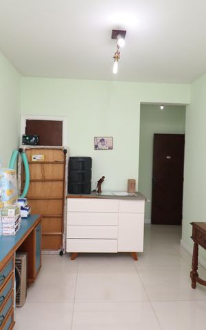 Casa à venda com 450m², 5 quartos e 4 vagasSemi Suíte 2