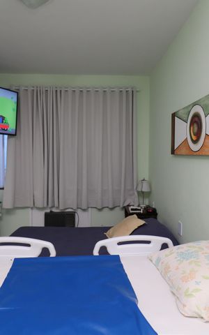 Casa à venda com 450m², 5 quartos e 4 vagasSuíte 2