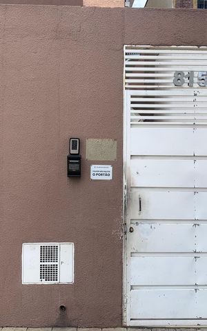 Apartamento à venda com 40m², 2 quartos e sem vaga Apartamento à venda com 40m², 2 quartos e sem vagaFachada + Plaquinha