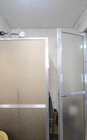 Casa à venda com 185m², 3 quartos e 2 vagasBanheiro da suíte 2