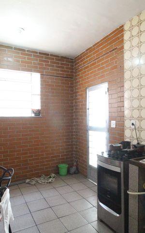Casa à venda com 185m², 3 quartos e 2 vagasCozinha