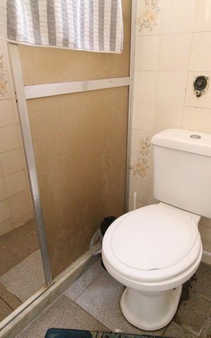 Casa à venda com 185m², 3 quartos e 2 vagasBanheiro da suíte 1