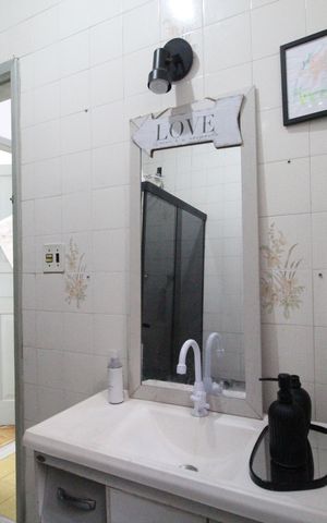 Casa à venda com 185m², 3 quartos e 2 vagasBanheiro social