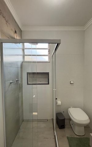 Casa à venda com 191m², 3 quartos e 3 vagas Casa à venda com 191m², 3 quartos e 3 vagasBanheiro Social