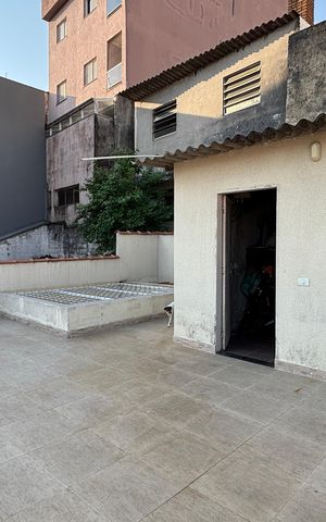Casa à venda com 191m², 3 quartos e 3 vagas Casa à venda com 191m², 3 quartos e 3 vagasQuintal