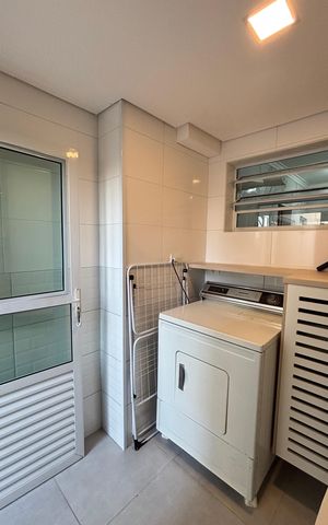 Casa à venda com 191m², 3 quartos e 3 vagas Casa à venda com 191m², 3 quartos e 3 vagasÁrea de Serviço