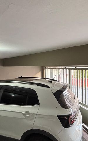 Casa à venda com 191m², 3 quartos e 3 vagas Casa à venda com 191m², 3 quartos e 3 vagasGaragem