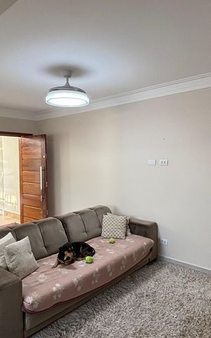 Casa à venda com 191m², 3 quartos e 3 vagas Casa à venda com 191m², 3 quartos e 3 vagasSala